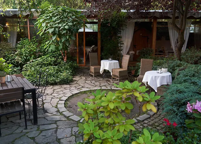 American House Baletowa 3*