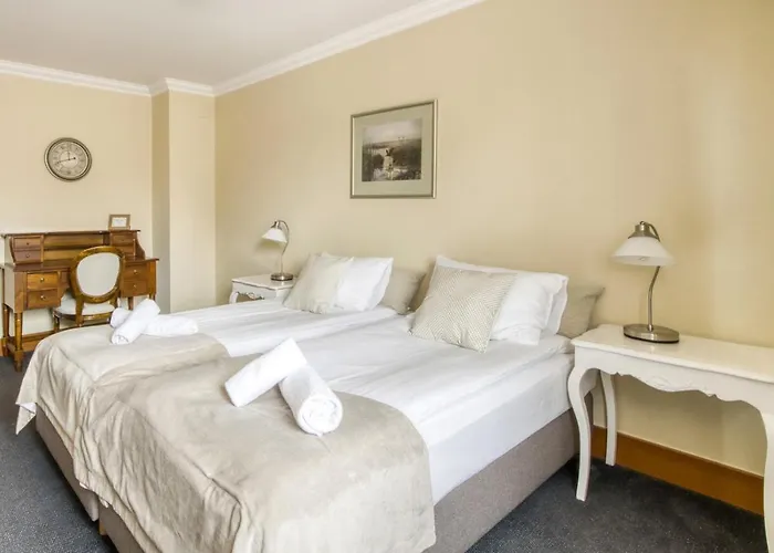 American House Baletowa 3*